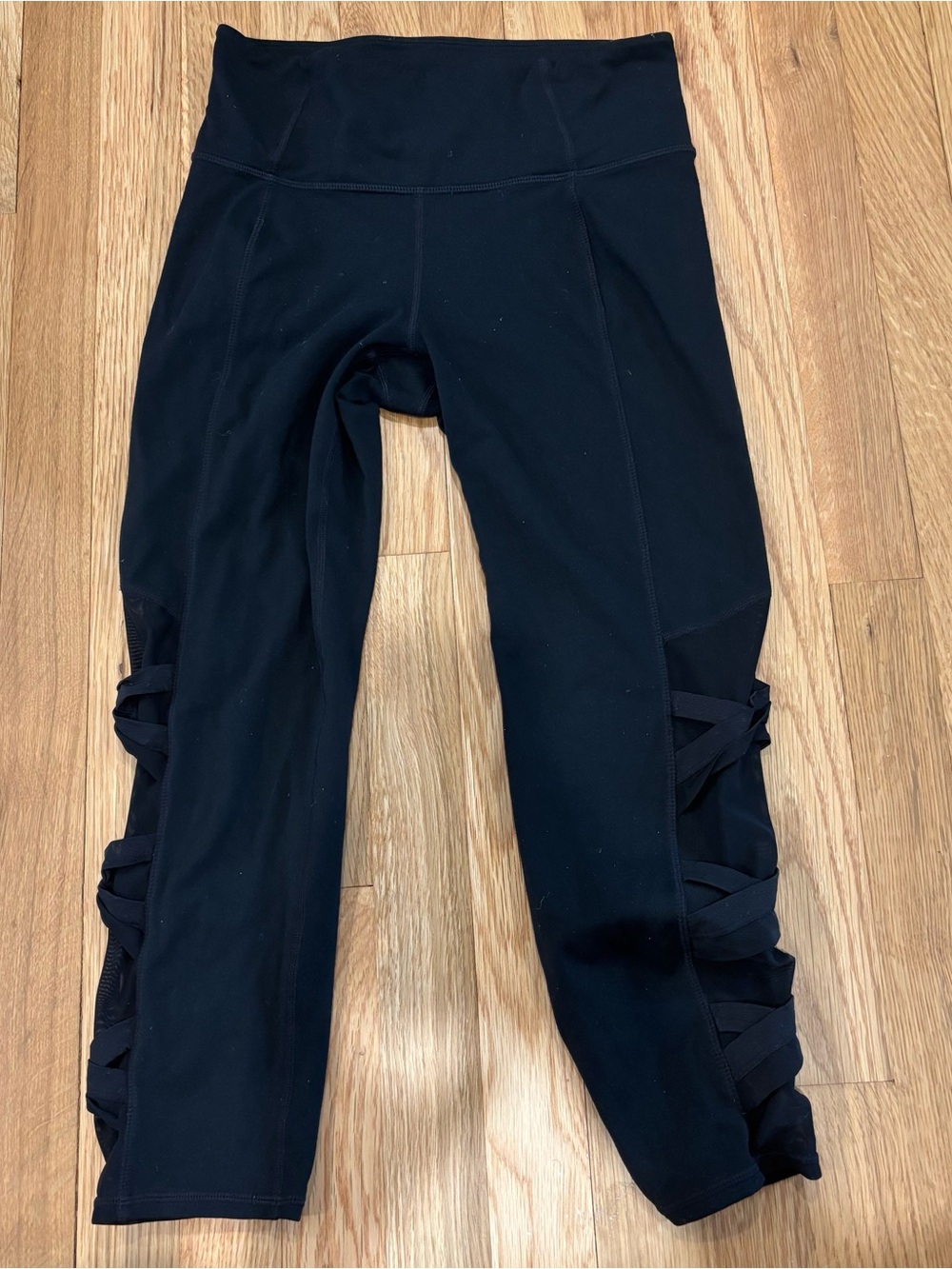 Athleta Women’s Black Mesh High Rise Chaturanga Capri Leggings 349124 Small